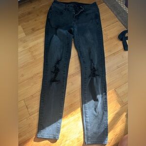 American Eagle Outfitters 00 Super Stretch Black Ripped Jeans
